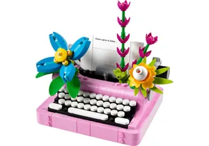 Produktbild von Lego 31169 Creator 3-in-1 Sets:  Schreibmaschine mit Blumen