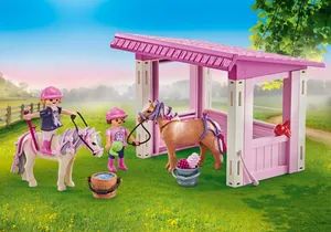 Produktbild von Playmobil 9878    Unterstand mit Ponys und Prinzessinnen (Folienverpackung)